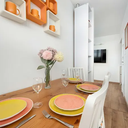 Miejski Blisko Aquaparku We Wroclawiu By Renters Apartman